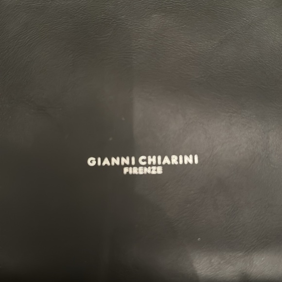 Gianni Chiarini Firenze black wristlet with detachable strap - Picture 3 of 5